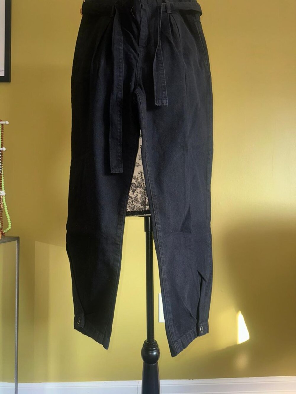 Mango NWOT Black Barrel Leg Jeans High Rise Pleated Cuffed Belted Balloon Denim - Picture 11 of 14